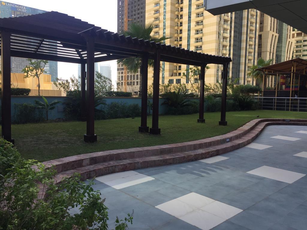 Espace Holiday Homes - Ocean Heights 14 Dubai Dış mekan fotoğraf